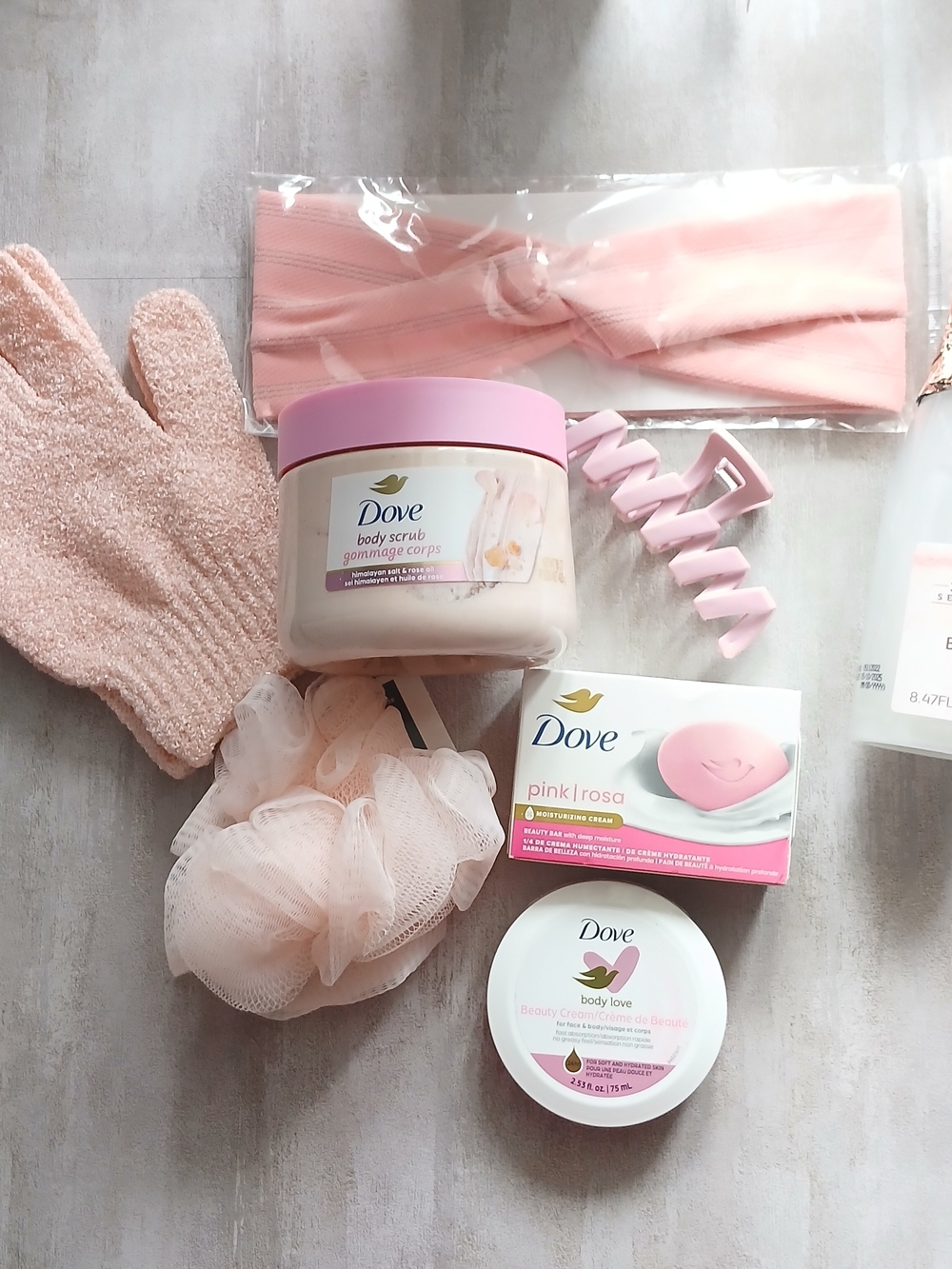Dove Self- Care Bundlr– Gentle Pink Exfoliating & Moisturizing